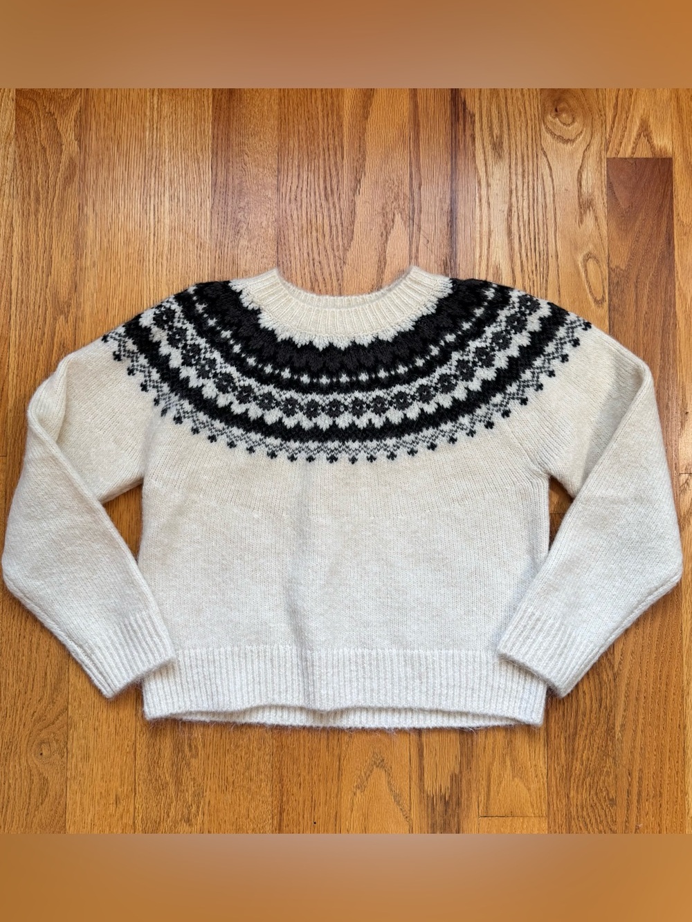 Uniqlo Cream Sweater with Black Fair Isle Yoke